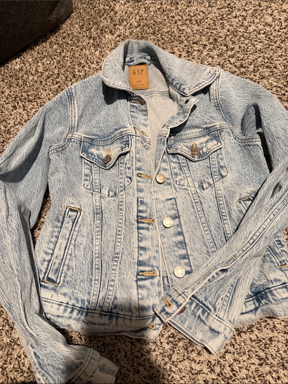 GAP Light Blue Washed Denim Jacket - Women's